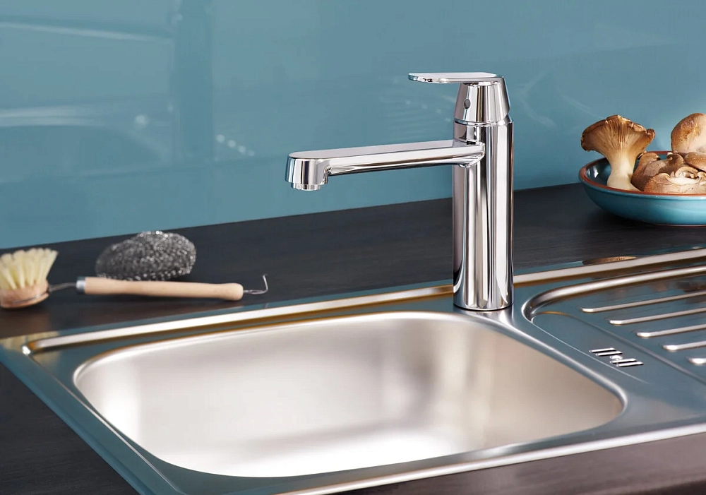 Смеситель Grohe Eurosmart Cosmopolitan 32842000 для кухни