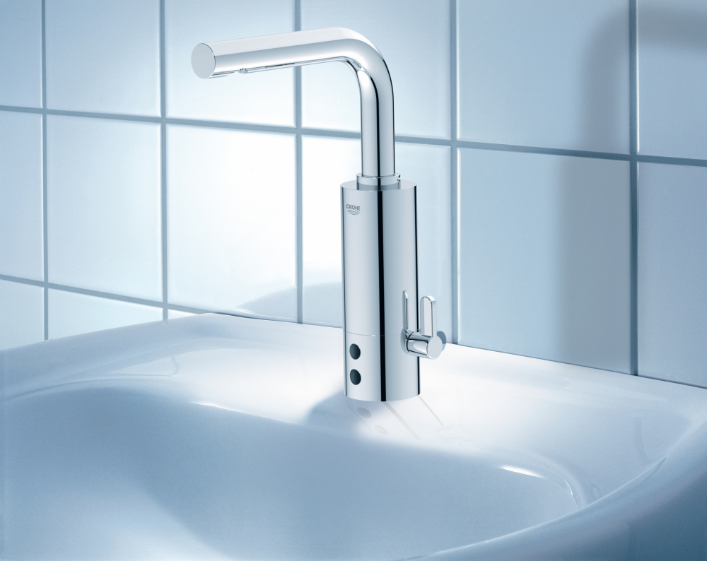 Смеситель Grohe Essence E 36088000 для раковины