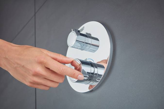 Термостат для душа Grohe Grohtherm 24076000