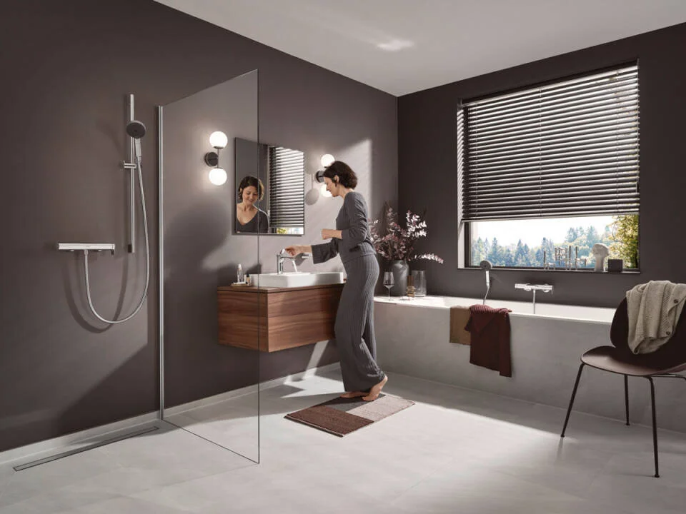 Смеситель для раковины Hansgrohe Vivenis 75023000 хром