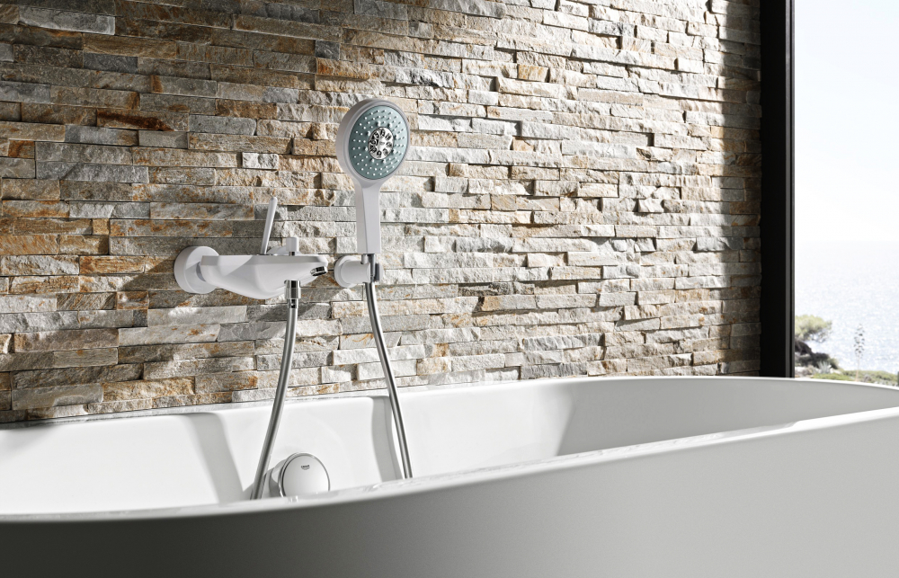 Смеситель Grohe Eurodisc joy 23431LS0 для ванны с душем белая луна