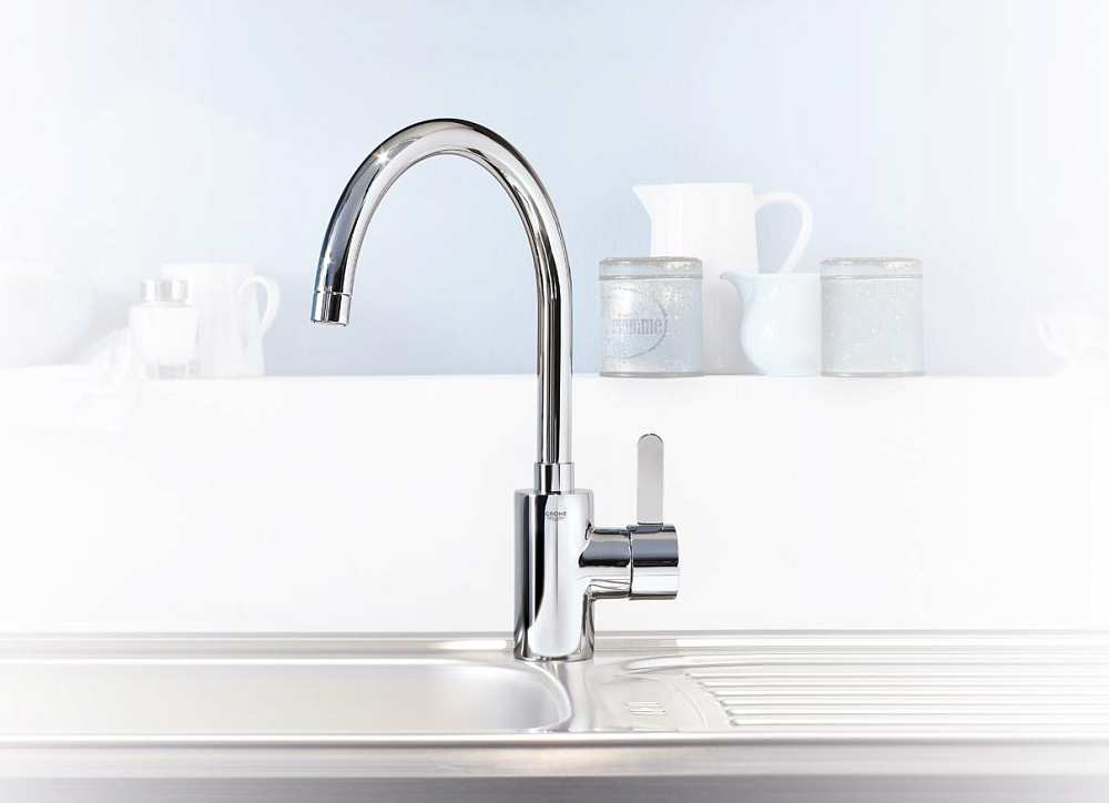 Смеситель Grohe Eurostyle Cosmopolitan 33975002 для кухонной мойки