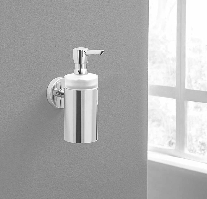 Дозатор для жидкого мыла Hansgrohe Logis 352129 хром