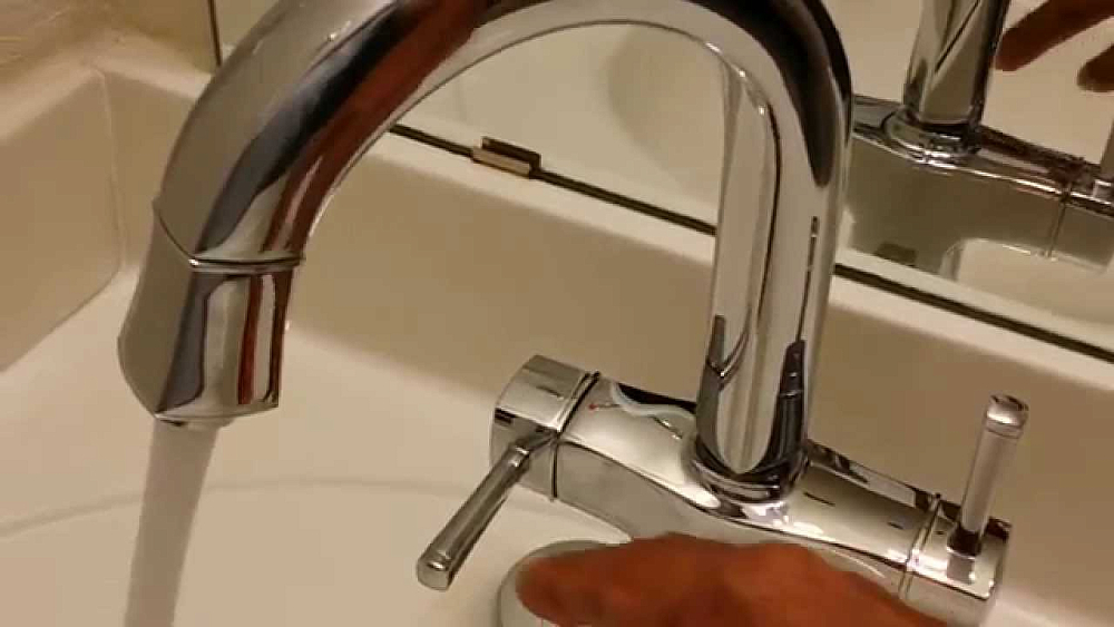 Смеситель Grohe Grandera 21107000 для раковины