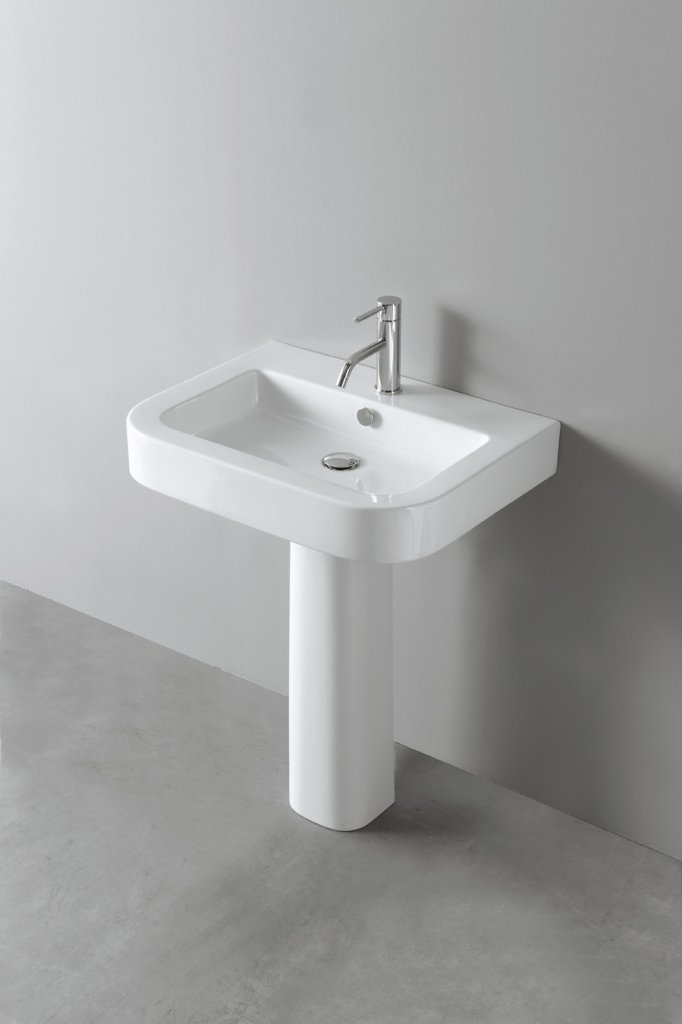 Подвесная прямоугольная раковина BelBagno Genius BB540L 65x50 см