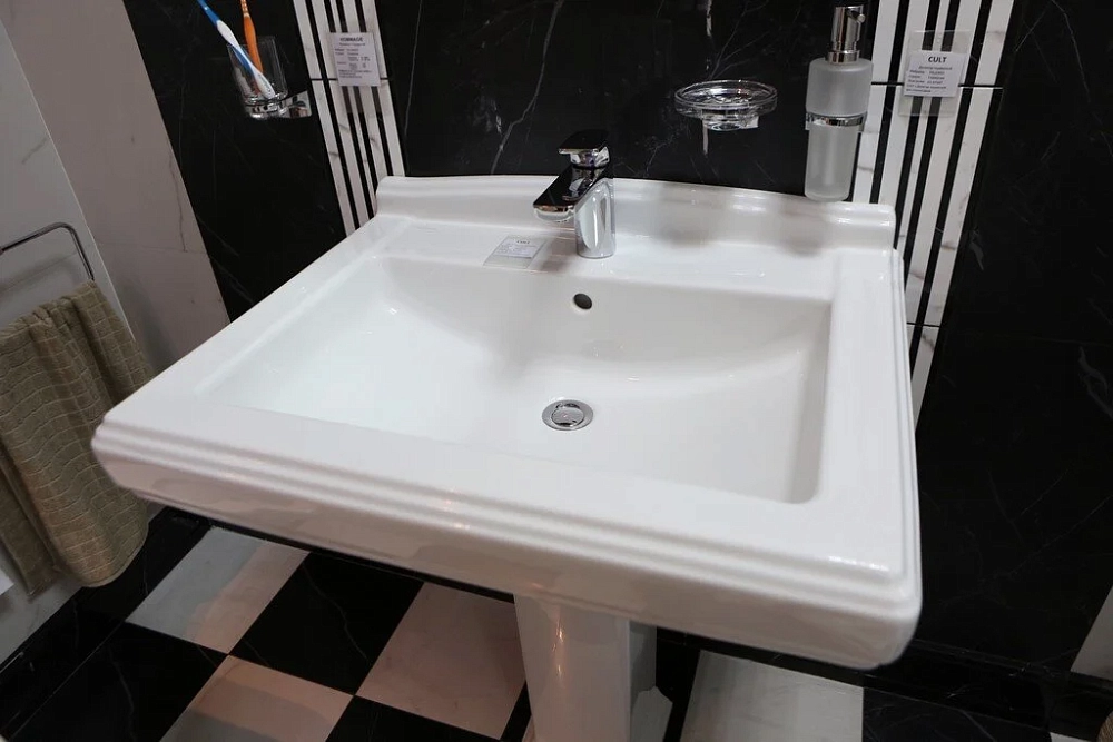 Раковина Villeroy&Boch Hommage 710175R1 белый