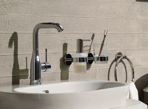 Смеситель Grohe Essence New 23462001 для раковины