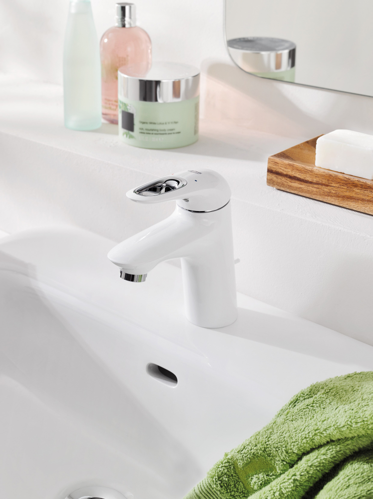 Комплект для ванной Смеситель Grohe Eurostyle New 33591LS3 для ванны с душем + Смеситель Grohe Eurostyle New 33558LS3 для раковины + Шланг для душа Gr