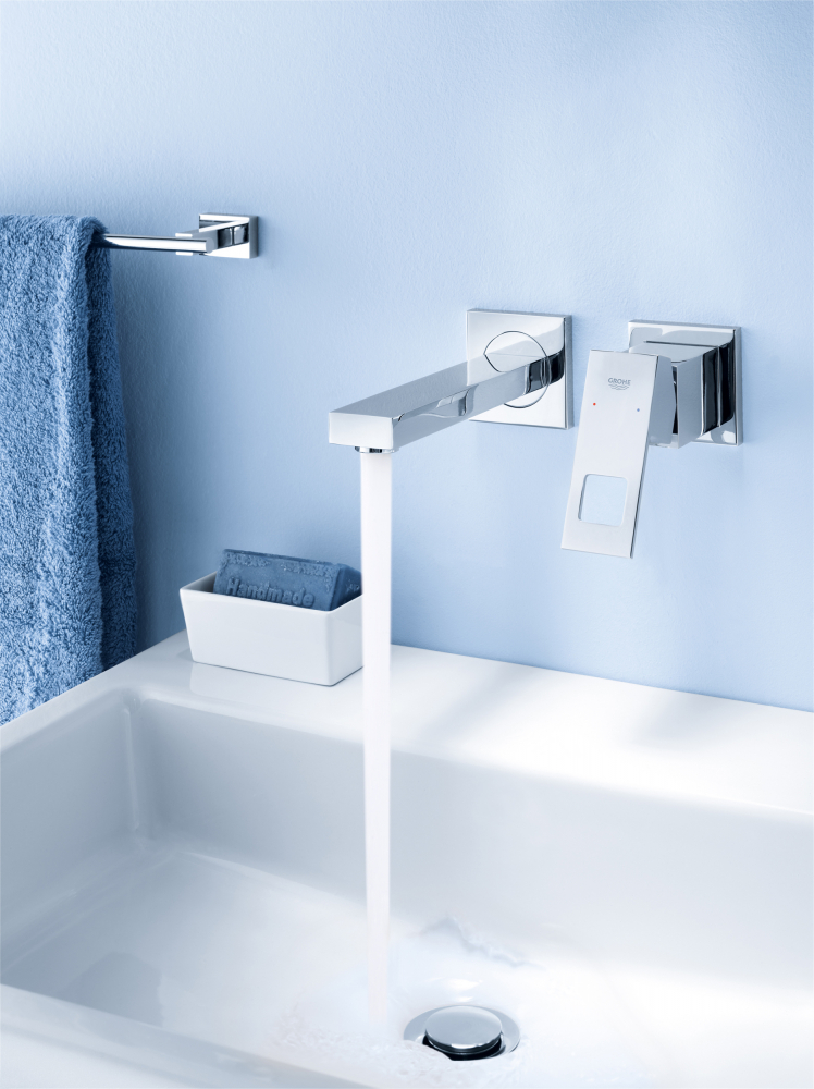 Полотенцедержатель Grohe Essentials Cube 40509001