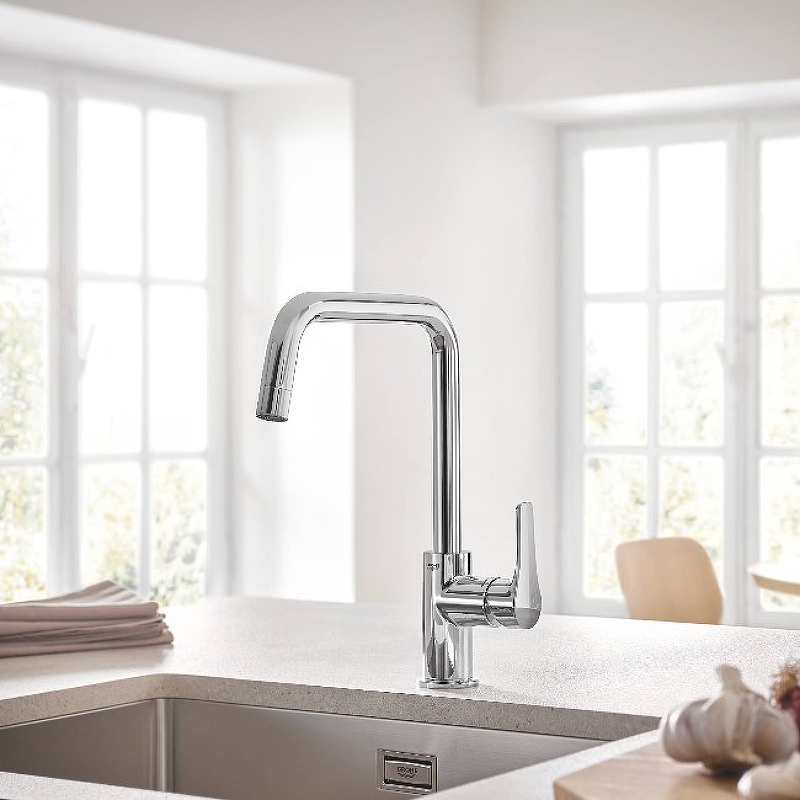 Смеситель для кухни Grohe Eurosmart 30567000 хром