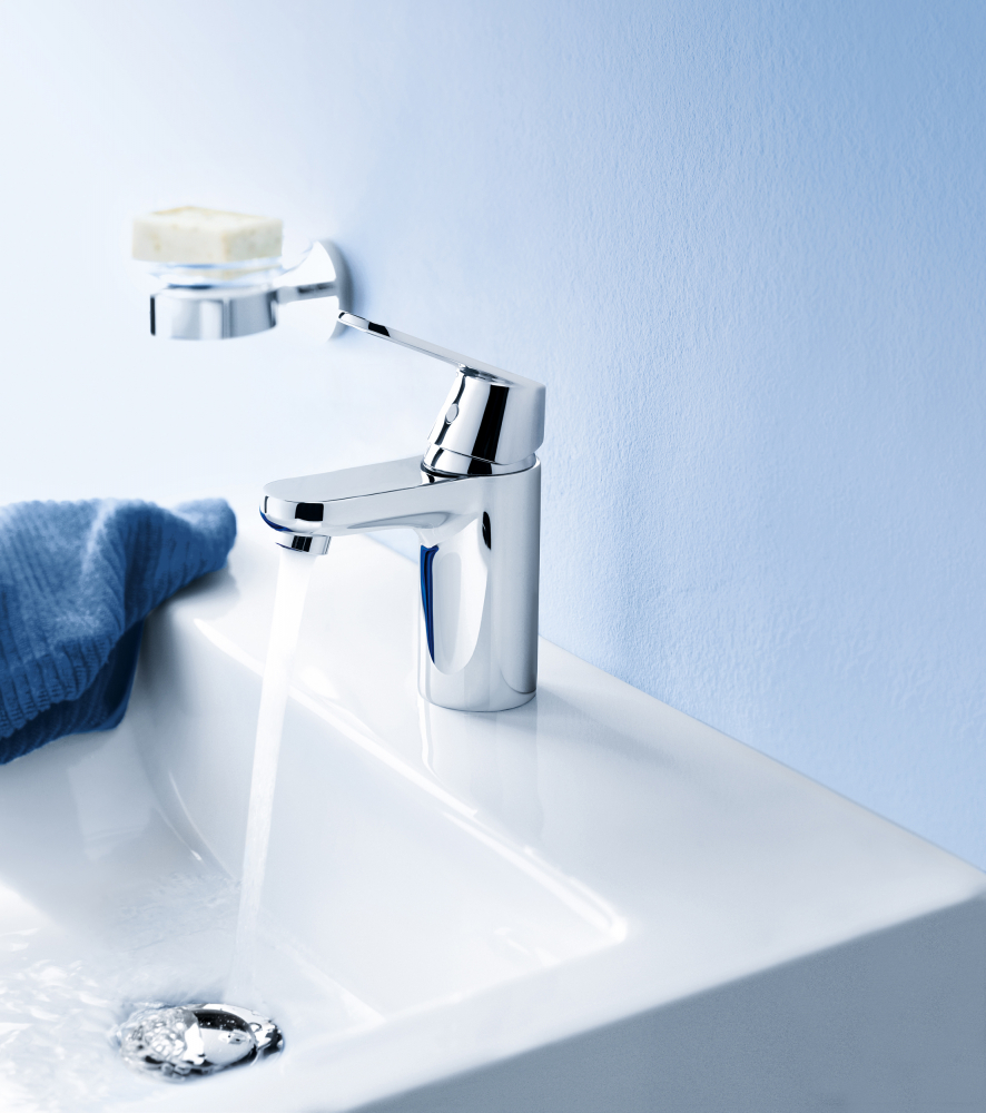 Смеситель Grohe Eurosmart Cosmopolitan 32824000 для раковины