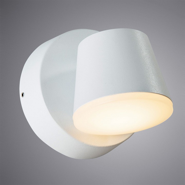 Светильники на штанге Arte Lamp Chico A2212AL-1WH