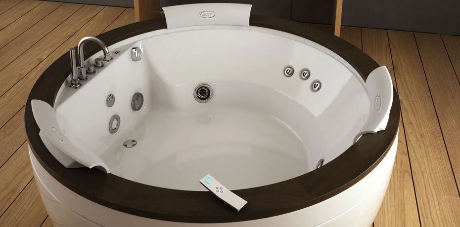 Акриловая ванна Jacuzzi Nova 9H43-545A белый