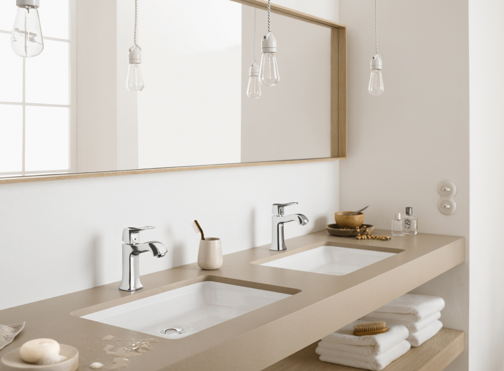 Смеситель Hansgrohe Metris Classic 31075000 для раковины