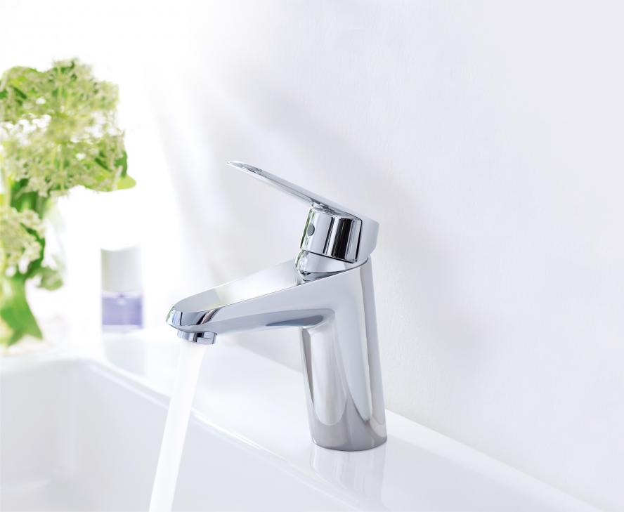 Смеситель Grohe Eurodisc Cosmopolitan 33190002 для раковины