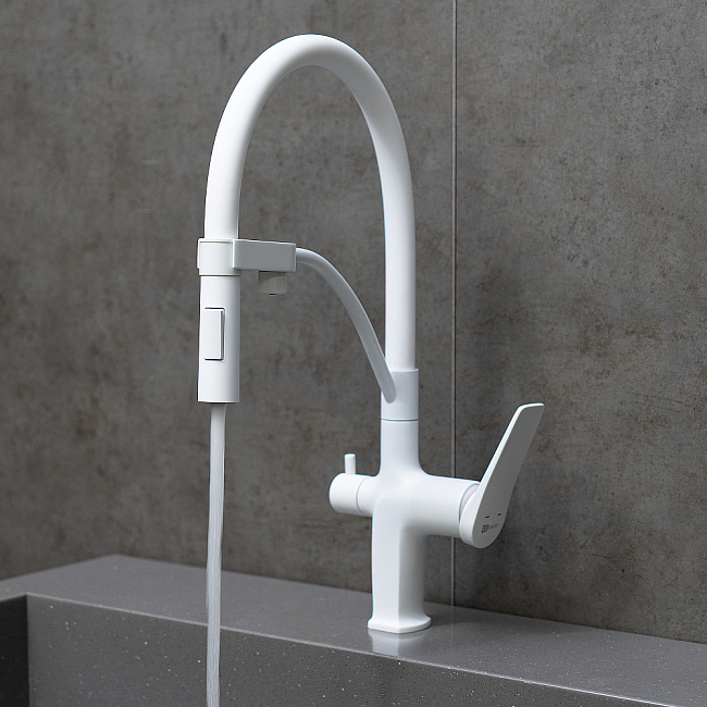 Смеситель для кухни Lemark Bronx LM3761MW белый матовый