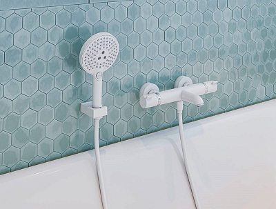Термостатический смеситель для ванны c душем Hansgrohe Ecostat Comfort 13114700, белый матовый